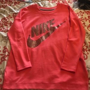 Nike 3/4 sleeve sweater